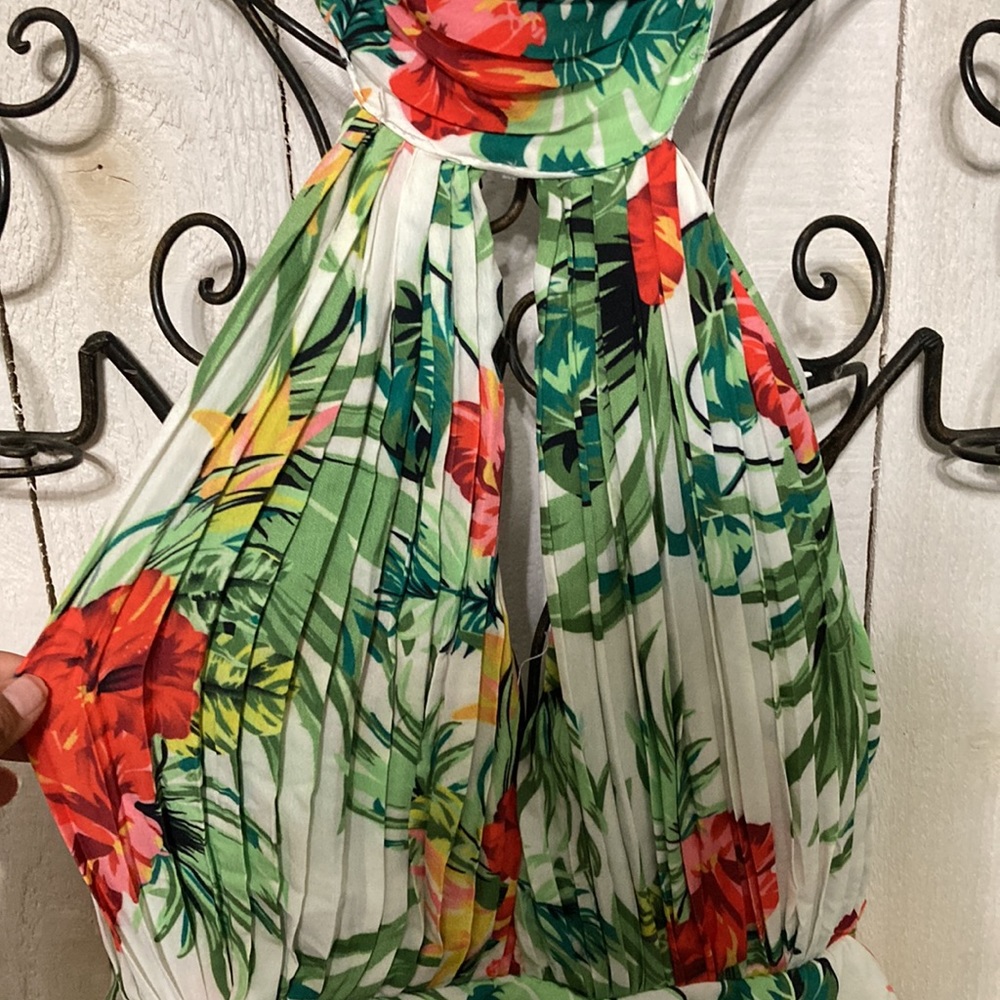 Lilys kloset Tropical Ruffle pleated top Maxi Dress by lillyskloset.net size S